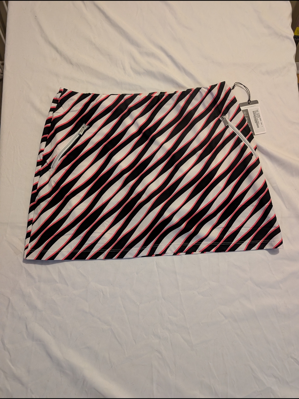 Tail 16" pull on skort color median size large NWT